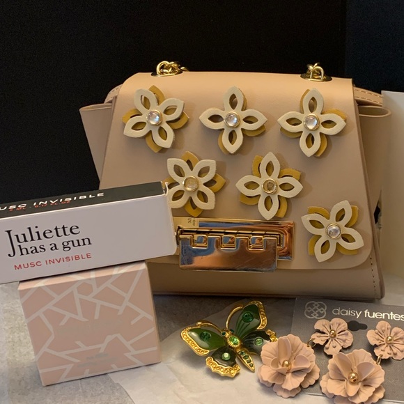 DESIGNER RESELLER MYSTERY BOXES 📦 - Picture 6 of 12